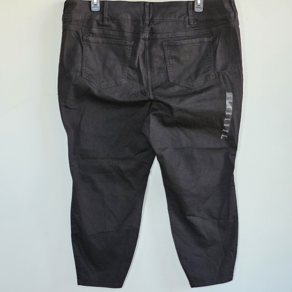 📌59  TORRID BLACK DENIM WOMEN'S PLUS SIZE 24XS - Picture 3 of 3